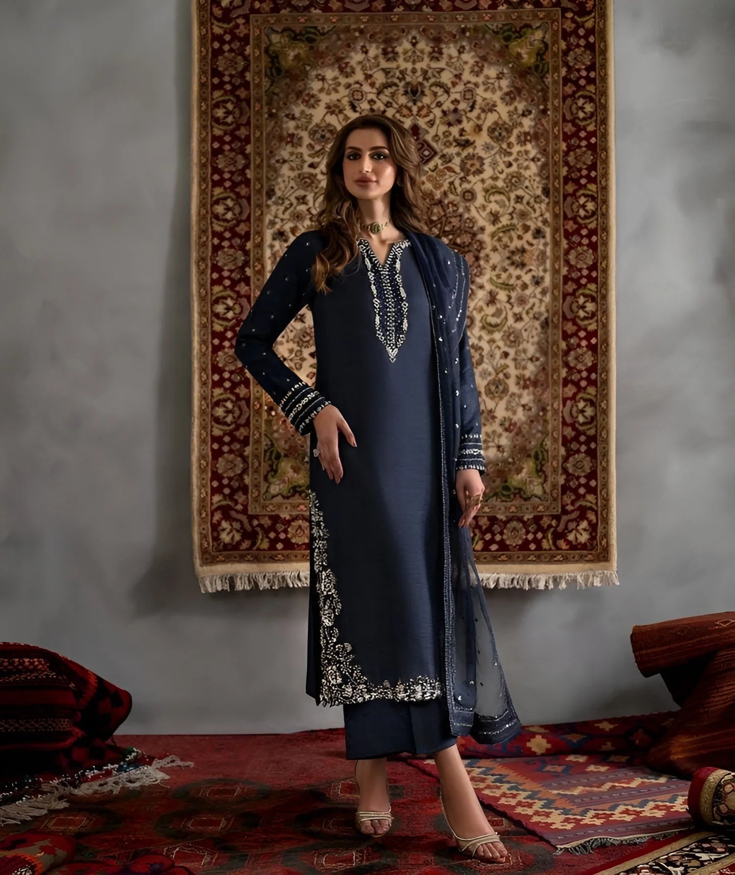IZNIK Luxury Silk Collection