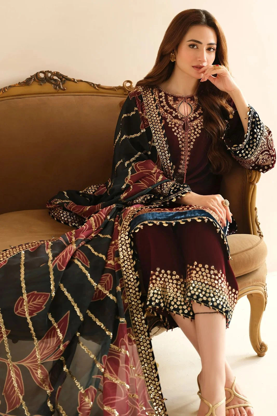 Jazmine Luxury Embroidered Velvet 3 Piece Unstitched