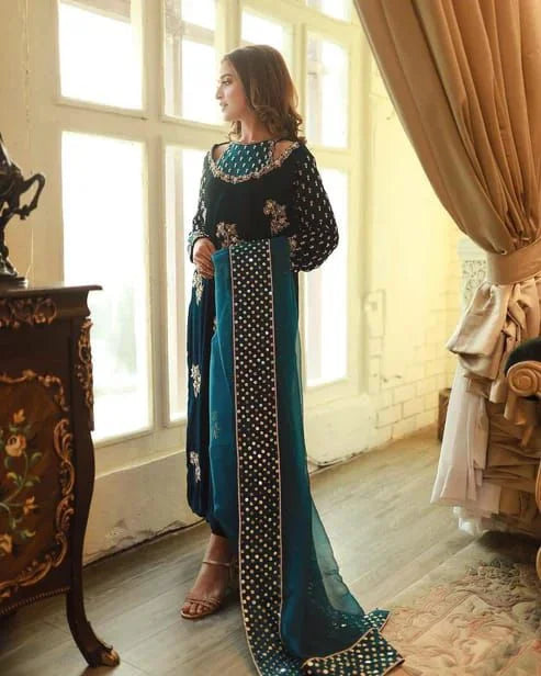 Afrozeh Luxury Formals Velvet Collection 3 Pieces Unstitched